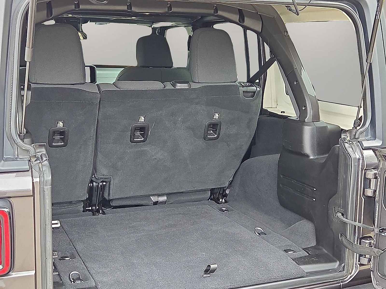 2025 Jeep Wrangler 4-Door Willys 4x4