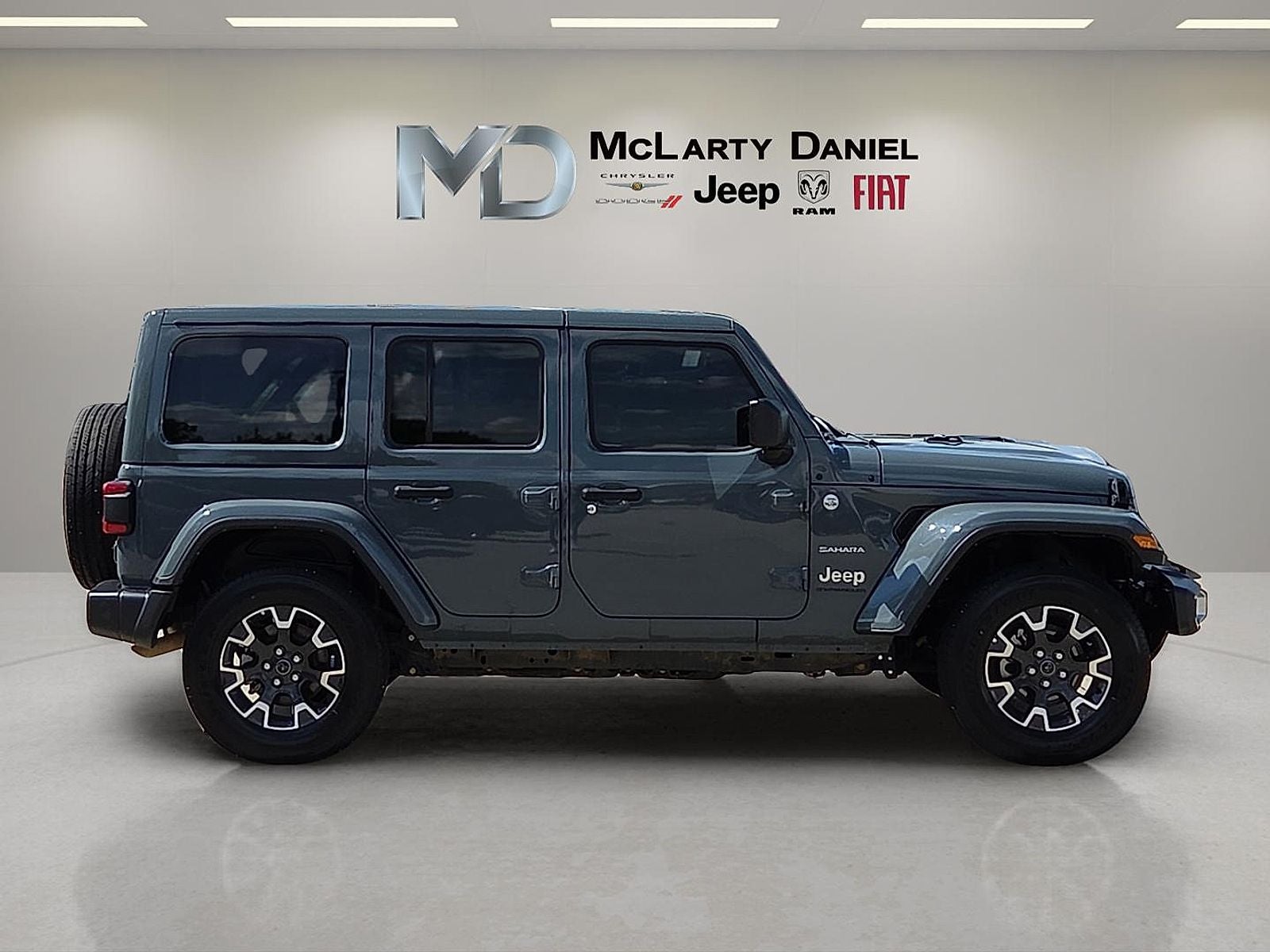 2024 Jeep Wrangler 4-Door Sahara 4x4