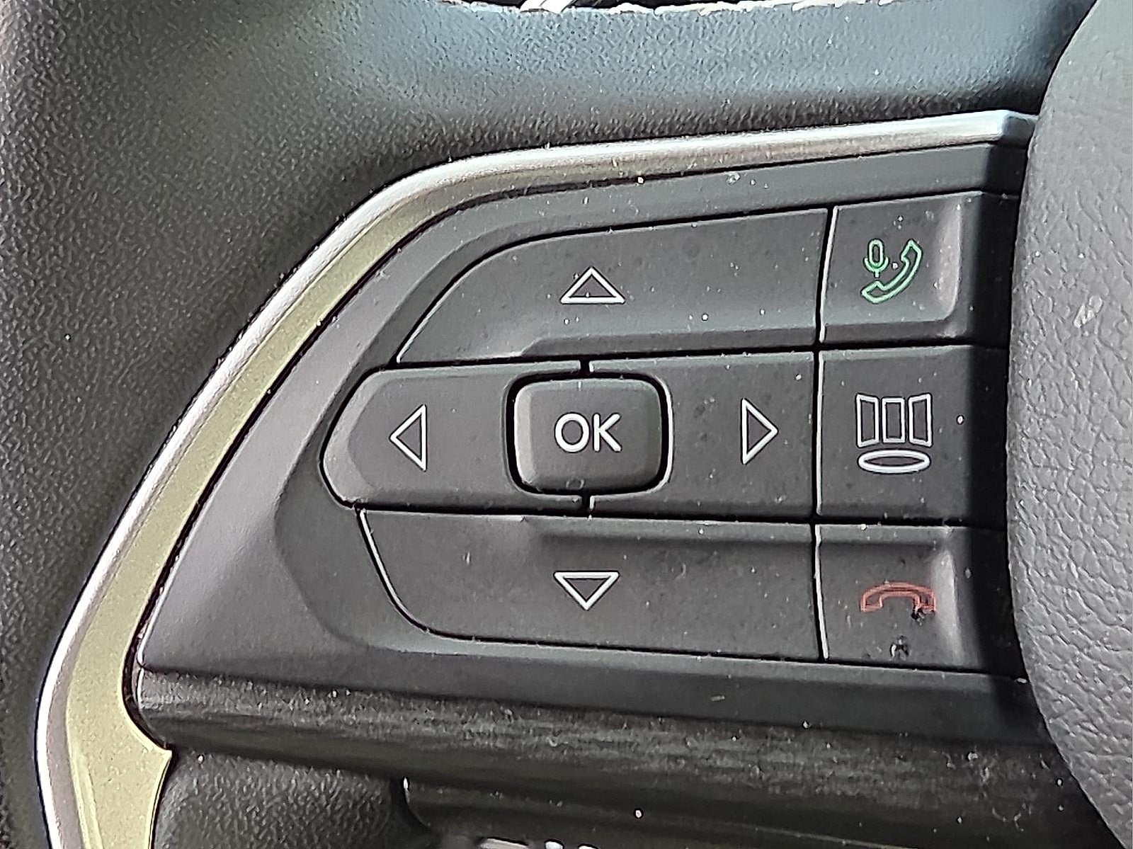 2024 Jeep Grand Cherokee L Altitude 4x4