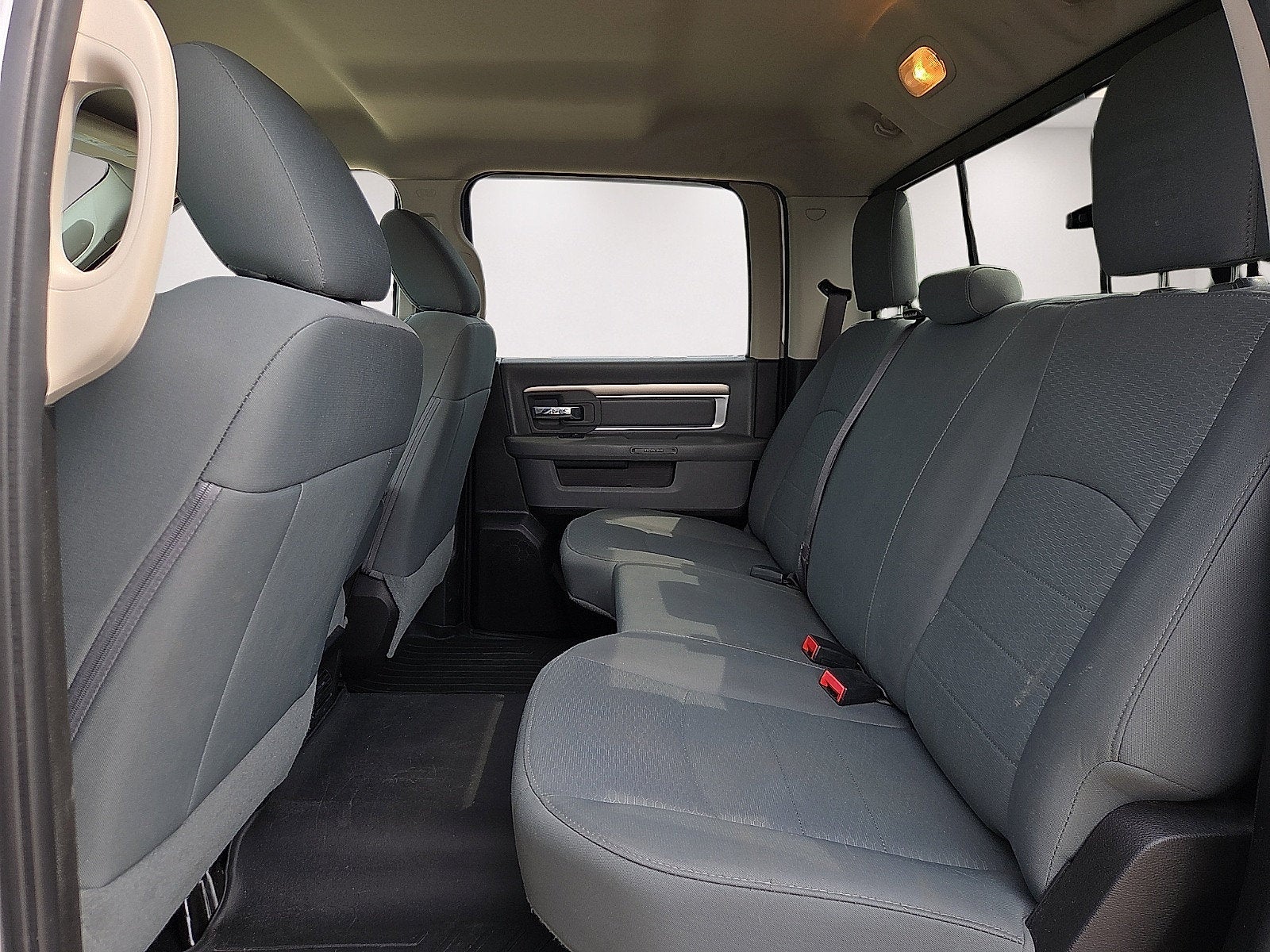 2020 RAM 1500 Classic SLT Crew Cab 4x4 6'4' Box