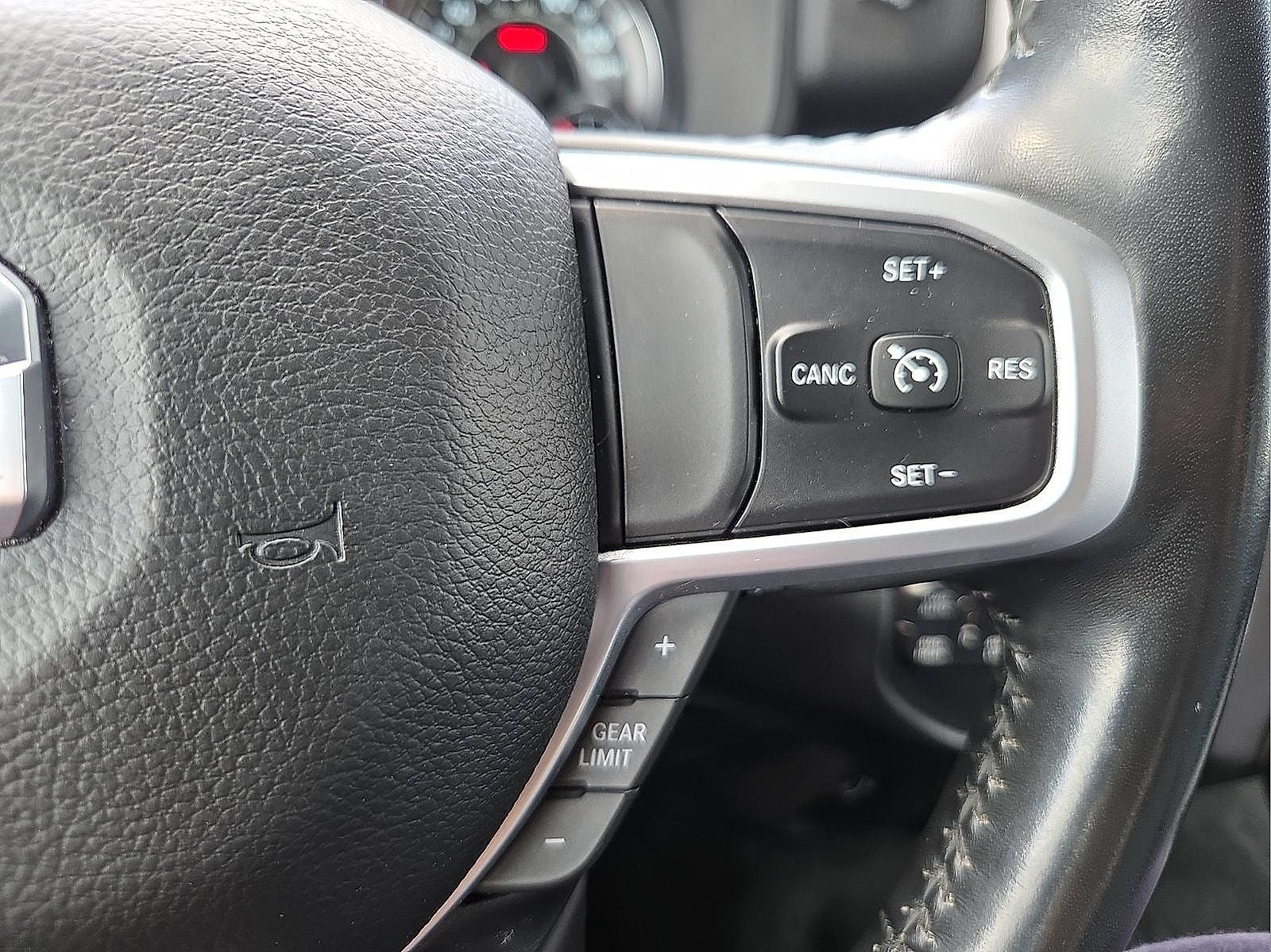 2021 RAM 1500 Big Horn Crew Cab 4x4 5'7' Box