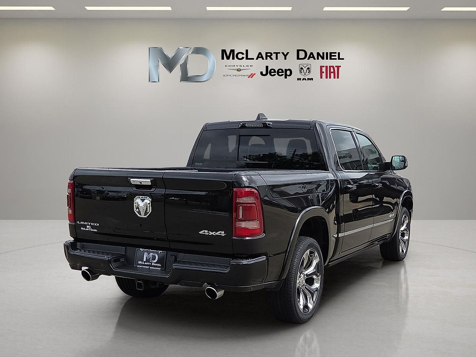 2021 RAM 1500 Limited Crew Cab 4x4 5'7' Box