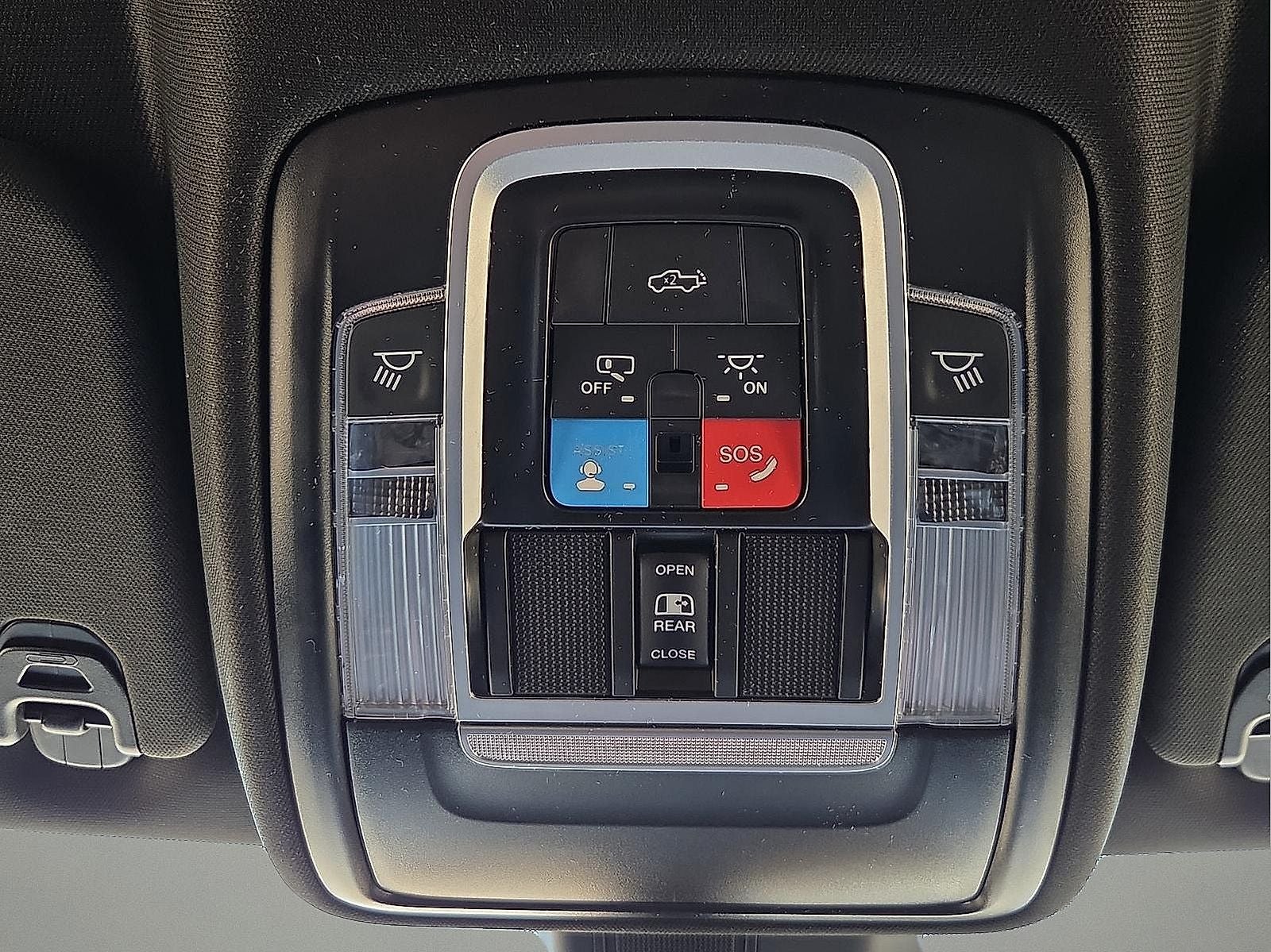 2025 RAM 1500 Laramie Crew Cab 4x4 5'7' Box