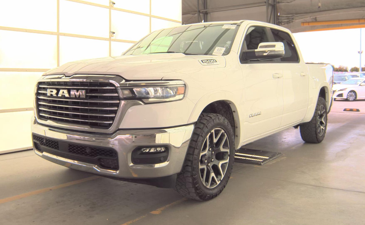 2025 RAM 1500 Laramie Crew Cab 4x4 5'7' Box