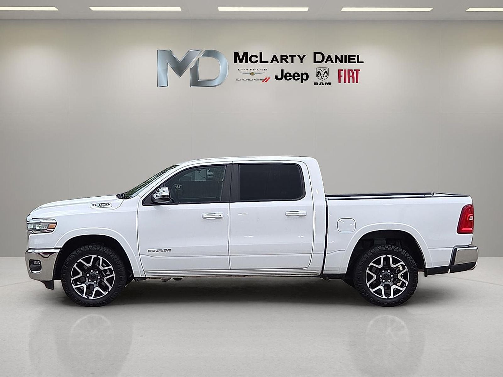 2025 RAM 1500 Laramie Crew Cab 4x4 5'7' Box