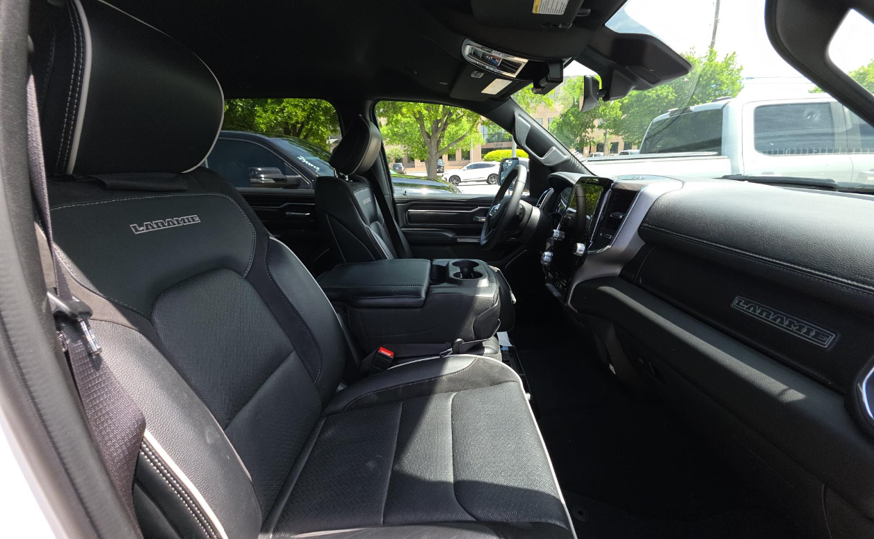 2025 RAM 1500 Laramie Crew Cab 4x4 5'7' Box