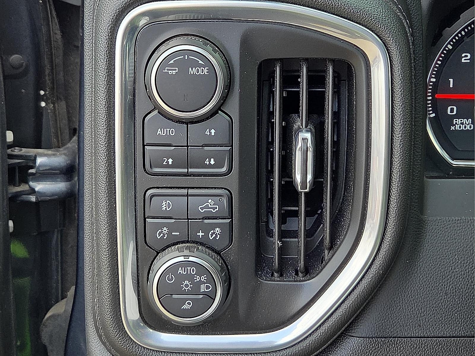 2022 Chevrolet Silverado 1500 LTD 4WD Crew Cab Short Bed LTZ