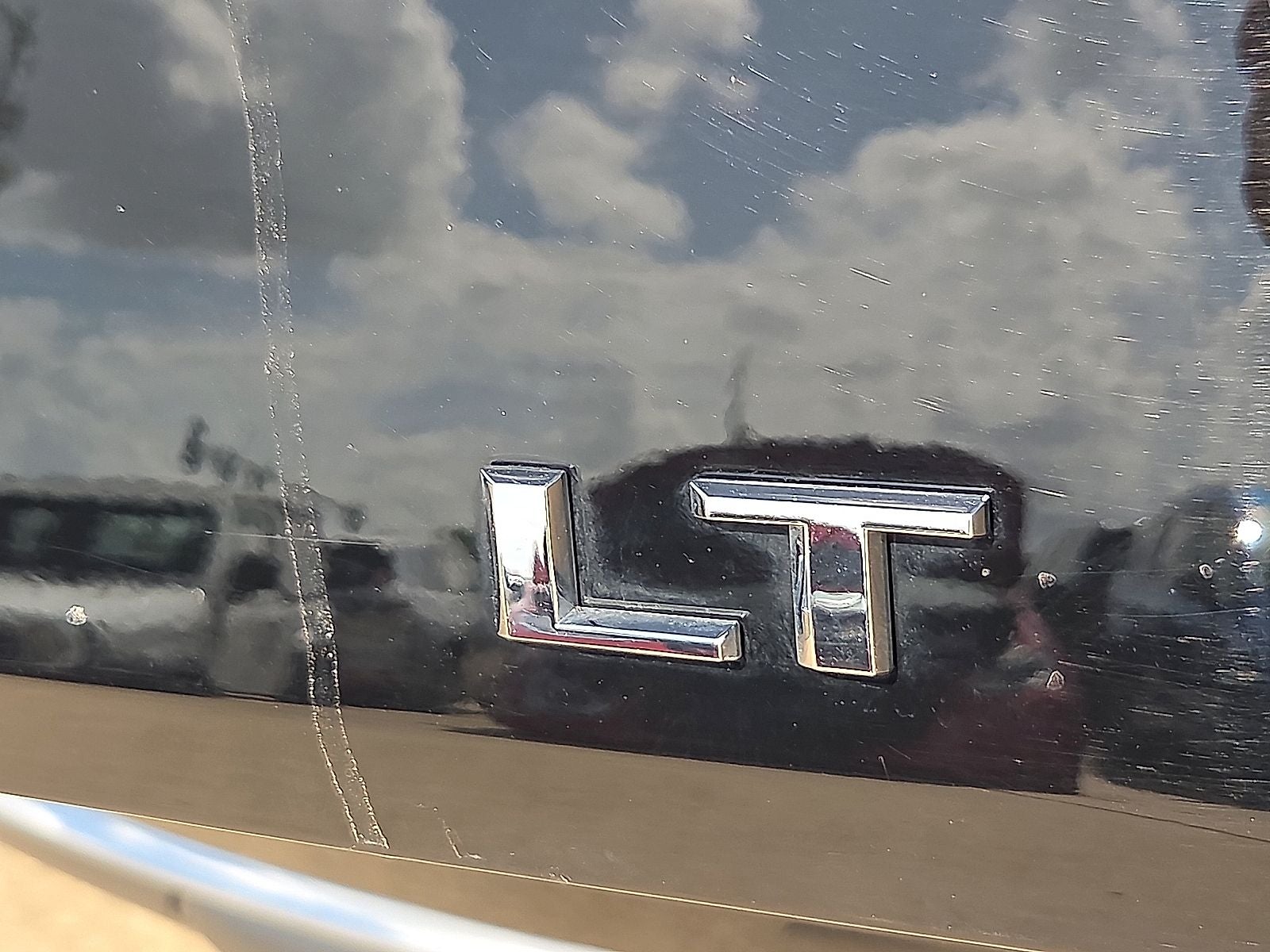 2025 Chevrolet Suburban 2WD LT