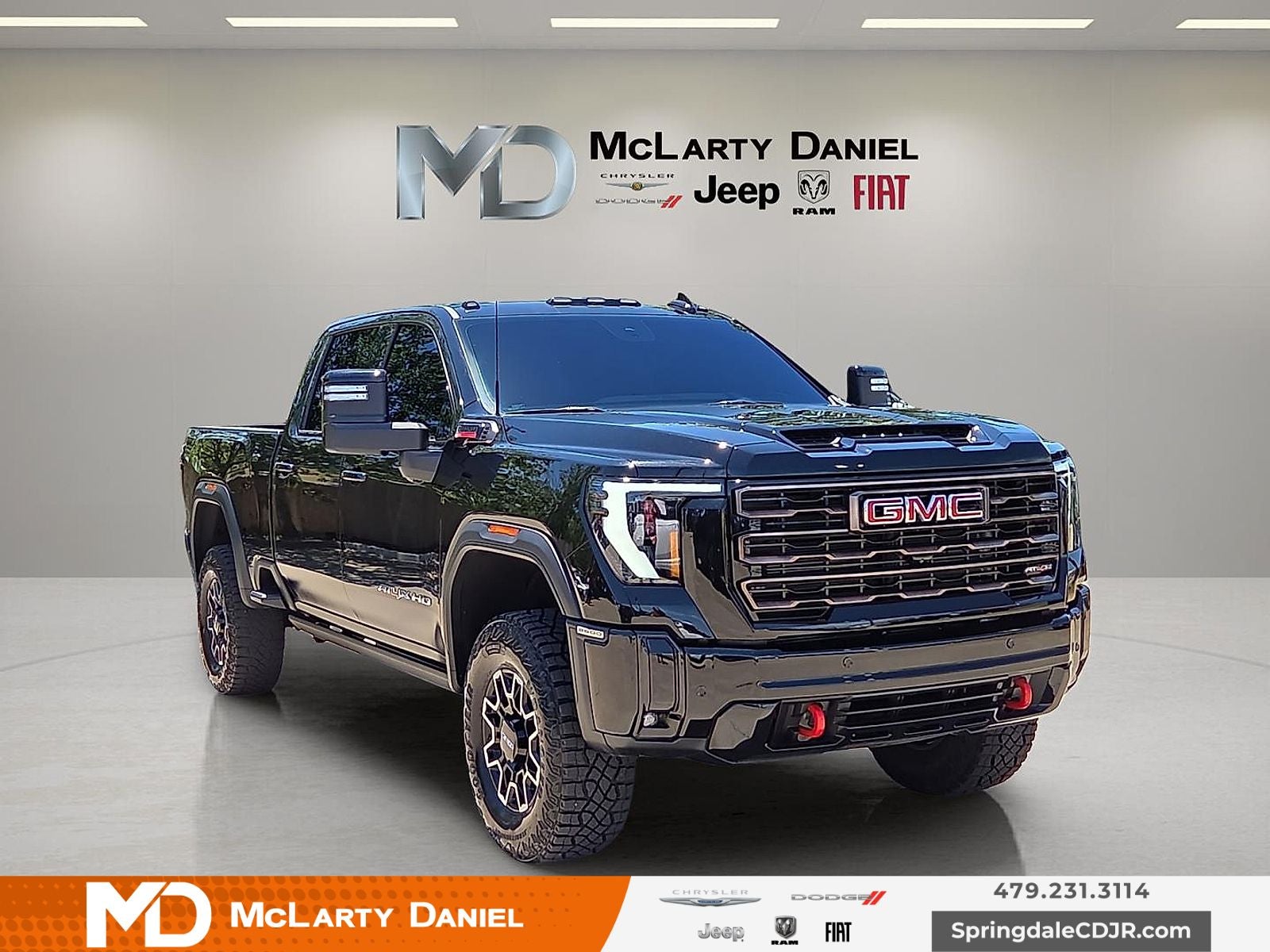 2025 GMC Sierra 2500HD 4WD Crew Cab Standard Bed AT4X