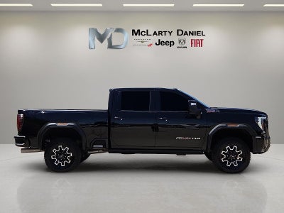 2025 GMC Sierra 2500HD 4WD Crew Cab Standard Bed AT4X