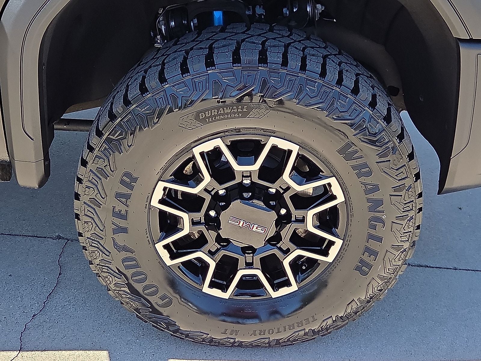 2025 GMC Sierra 2500HD 4WD Crew Cab Standard Bed AT4X