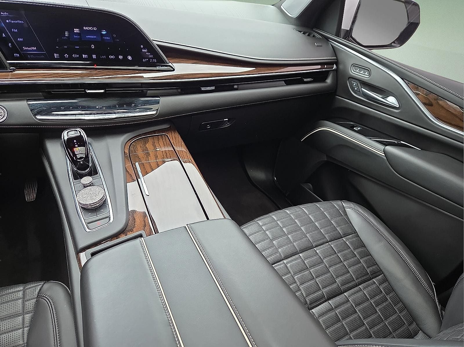 2023 Cadillac Escalade 4WD Sport Platinum