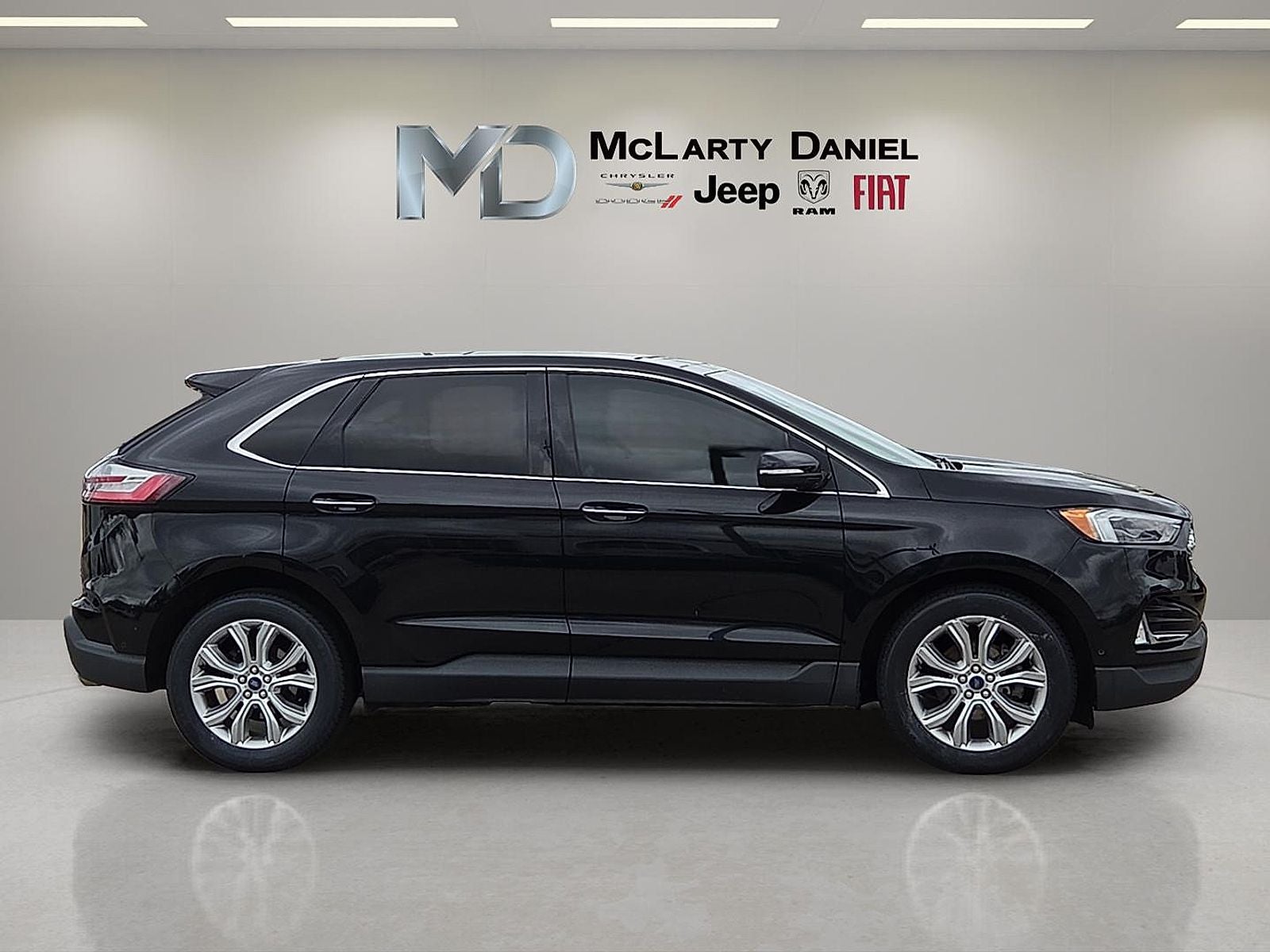 2020 Ford Edge Titanium