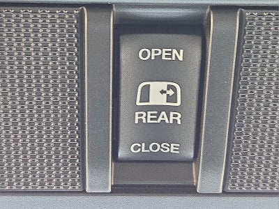 2024 RAM 3500 Tradesman Crew Cab 4x4 6'4' Box