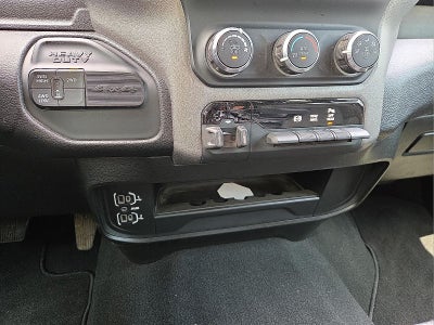 2024 RAM 3500 Tradesman Crew Cab 4x4 6'4' Box