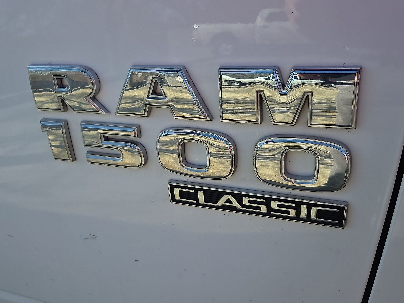 2022 RAM 1500 Classic Tradesman Crew Cab 4x4 5'7' Box