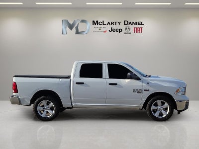 2022 RAM 1500 Classic Tradesman Crew Cab 4x4 5'7' Box