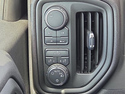 2023 Chevrolet Silverado 1500 4WD Crew Cab Short Bed Custom