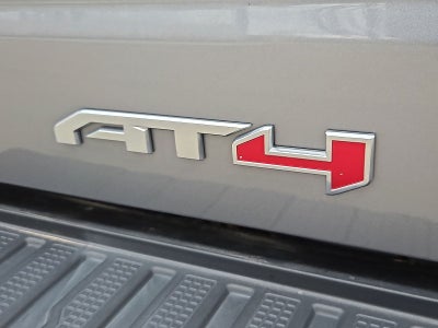 2022 GMC Sierra 1500 Limited 4WD Crew Cab Short Box AT4