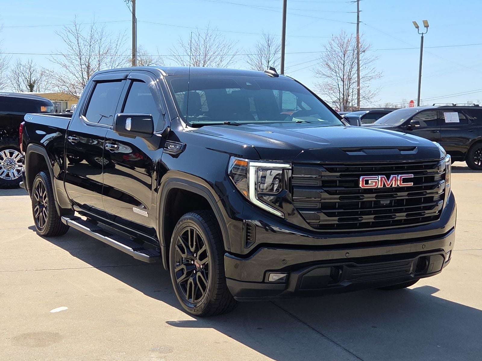 2024 GMC Sierra 1500 4WD Crew Cab Short Box Elevation with 3SB