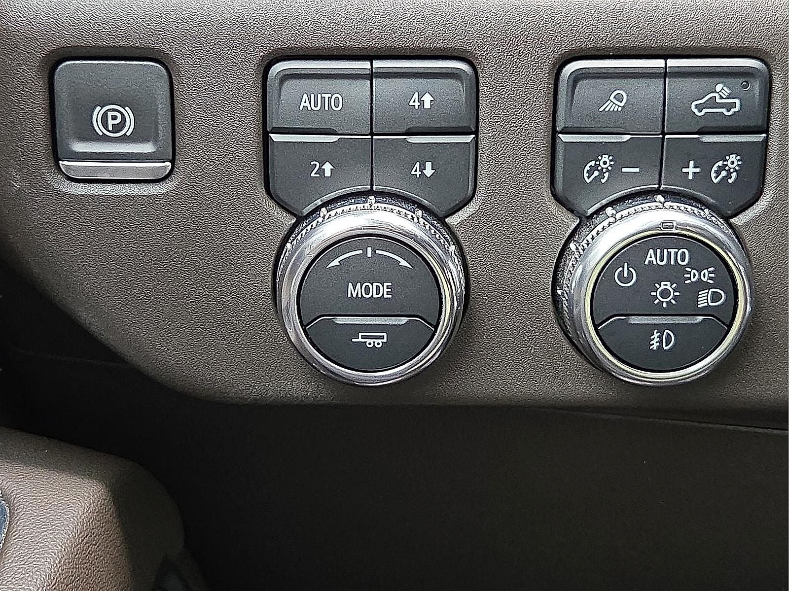 2024 GMC Sierra 1500 4WD Crew Cab Short Box SLT