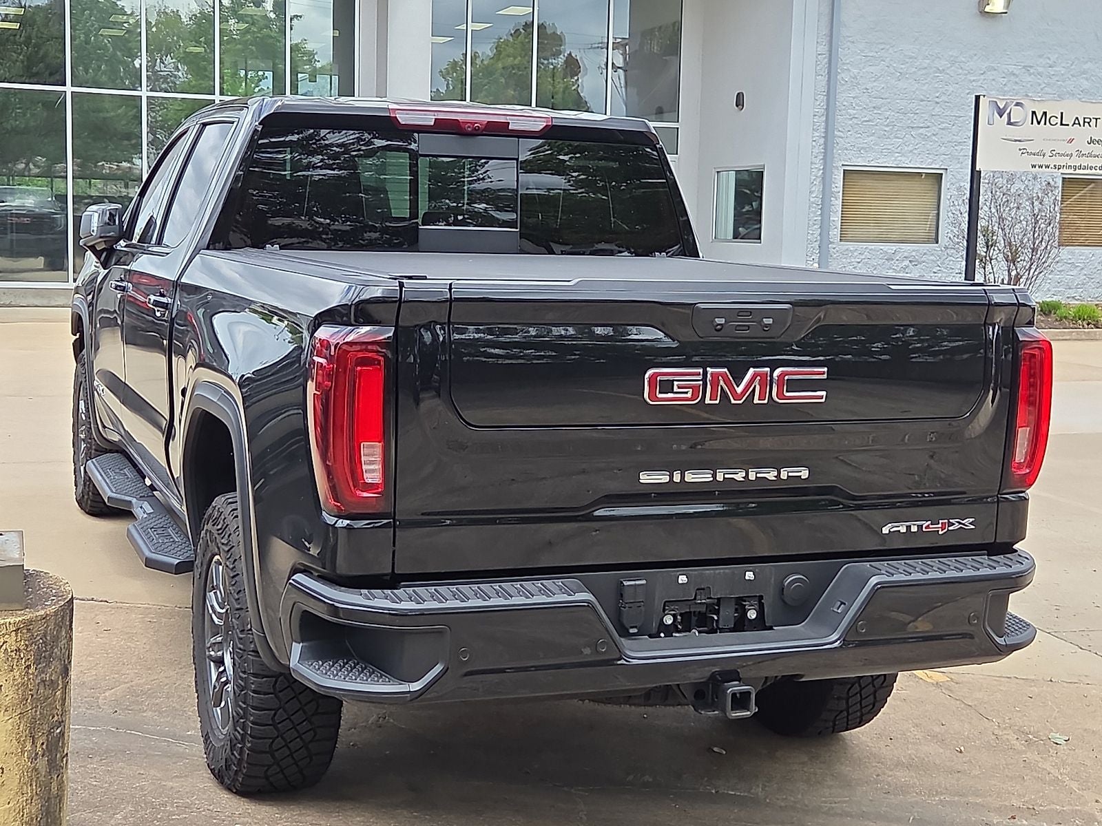 2025 GMC Sierra 1500 4WD Crew Cab Short Box AT4X