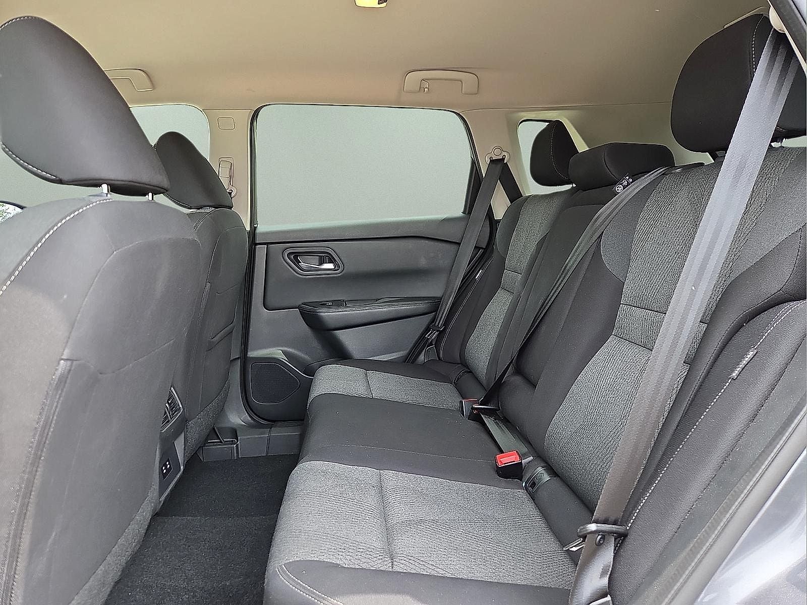 2025 Nissan Rogue SV FWD