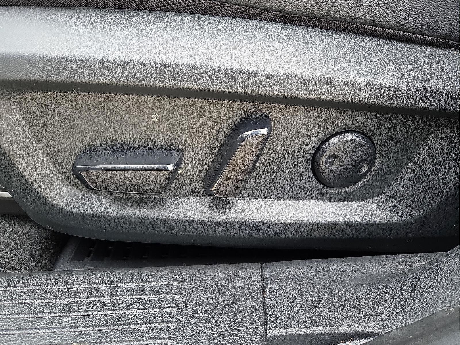 2023 Nissan Rogue SL FWD