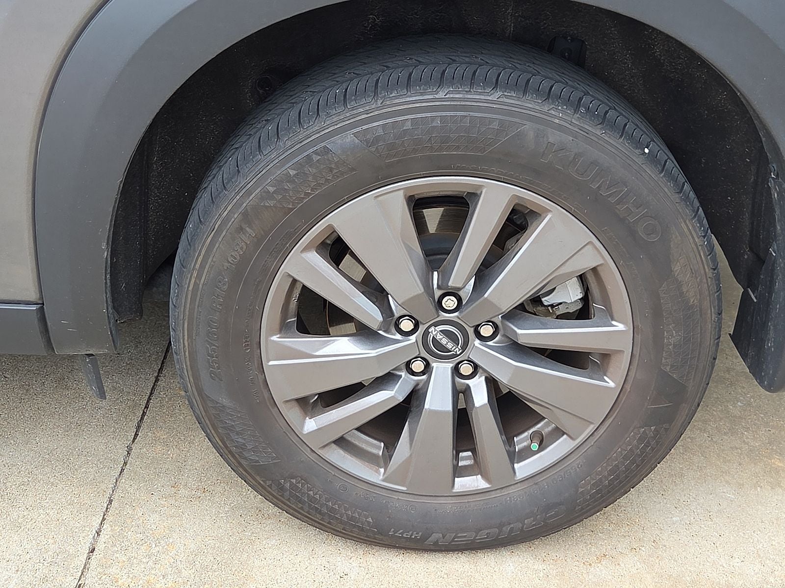 2024 Nissan Pathfinder SV FWD