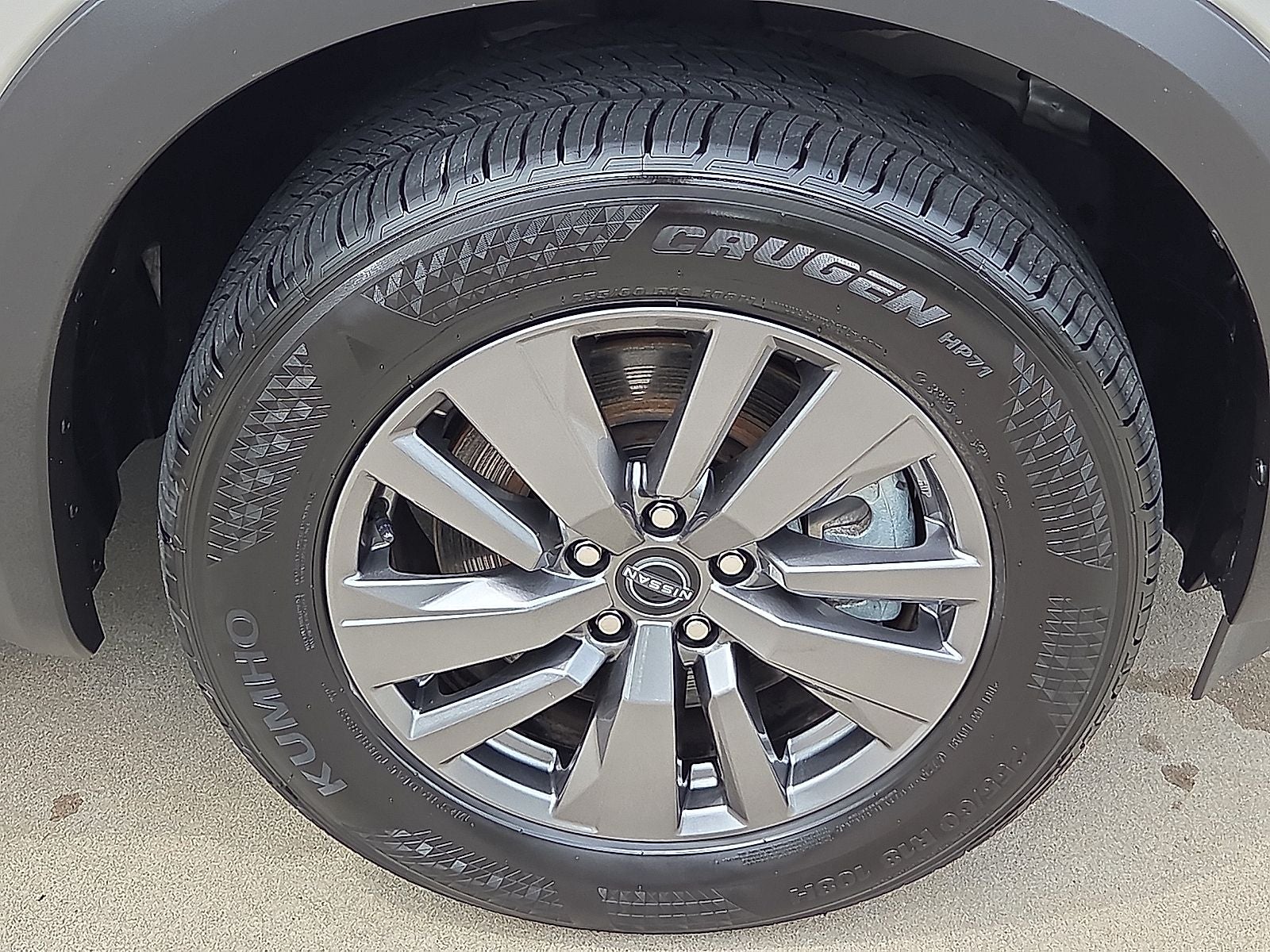 2025 Nissan Pathfinder SV FWD