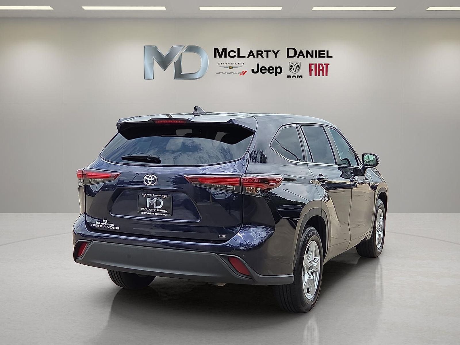 2025 Toyota Highlander LE