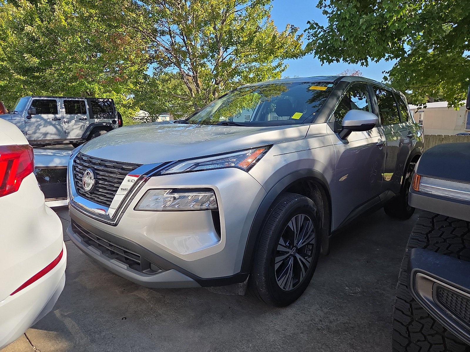 2023 Nissan Rogue SV FWD