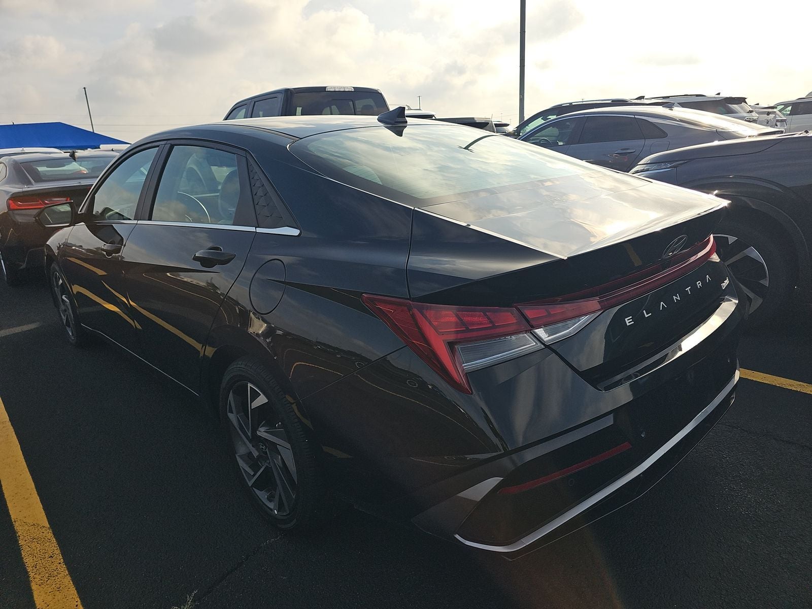 2024 Hyundai Elantra Limited