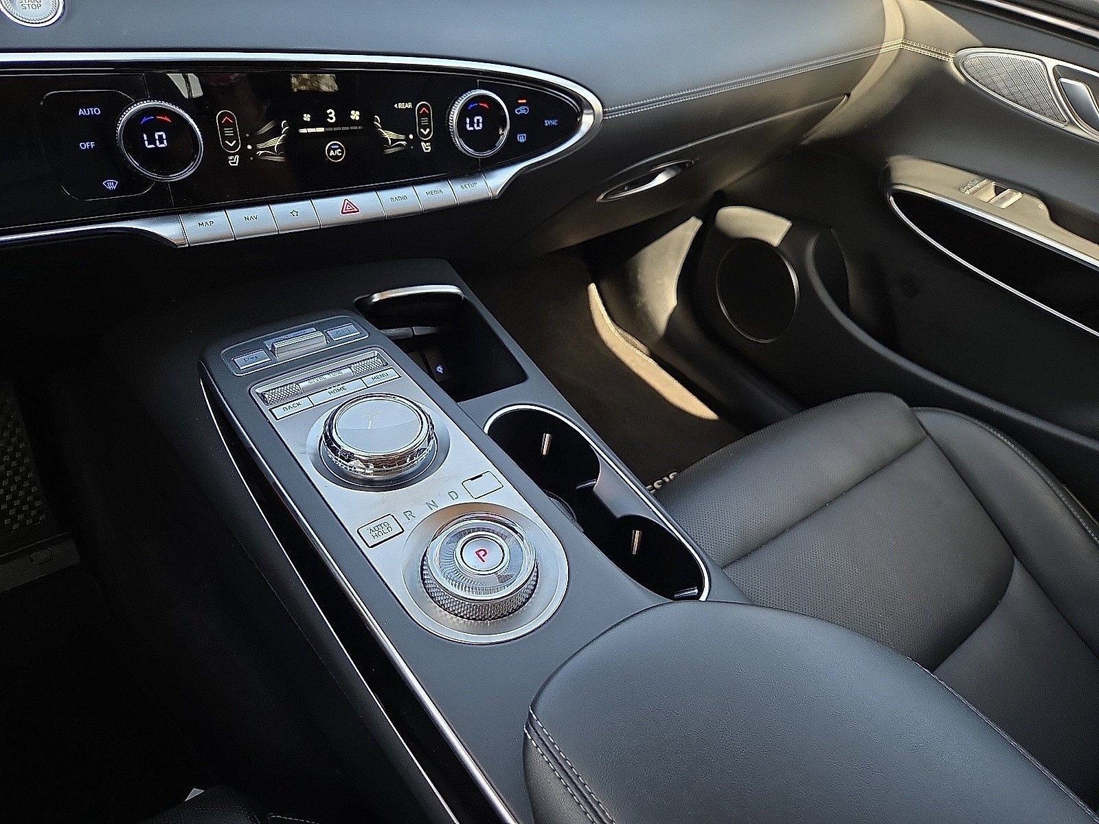 2025 Genesis GV70 2.5T AWD