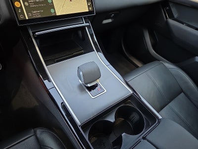 2025 Land Rover Range Rover Velar P250 Dynamic SE