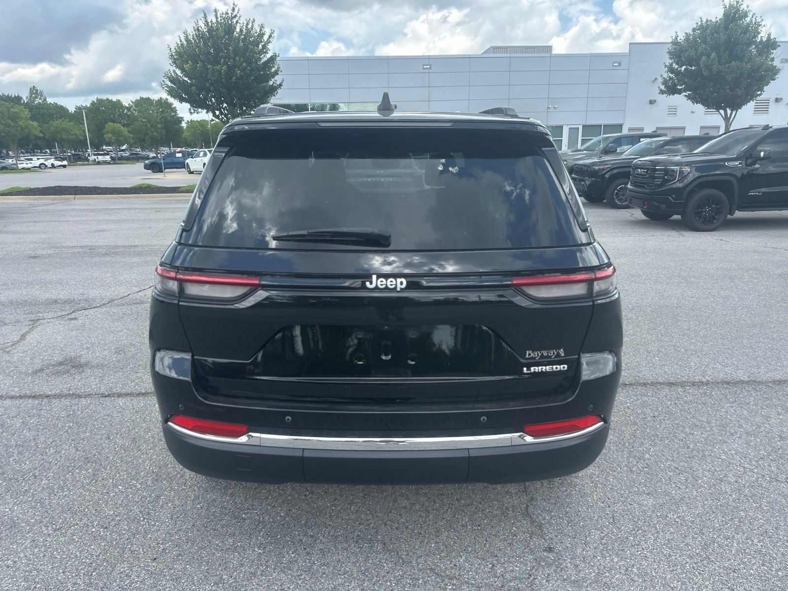 2024 Jeep Grand Cherokee Laredo X
