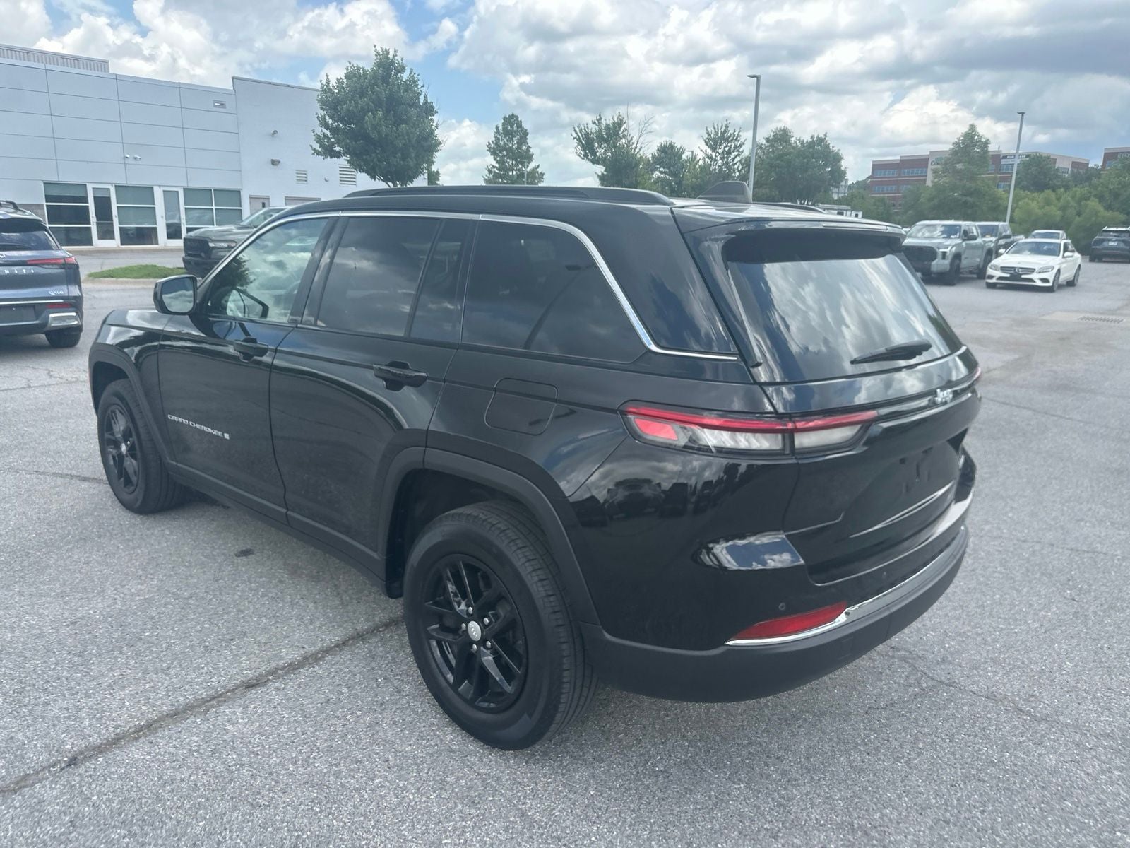 2024 Jeep Grand Cherokee Laredo X