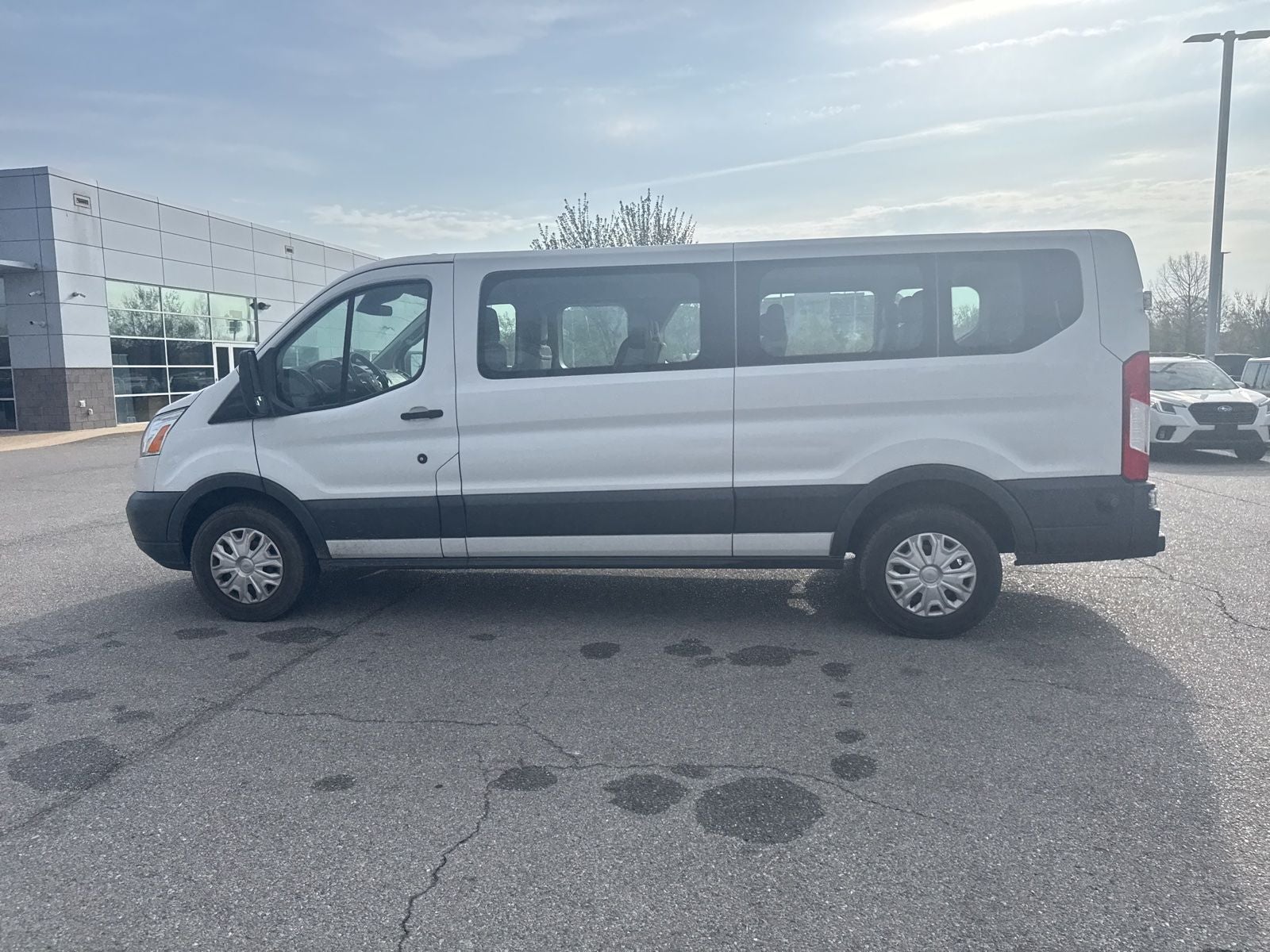 2017 Ford Transit-350 XLT