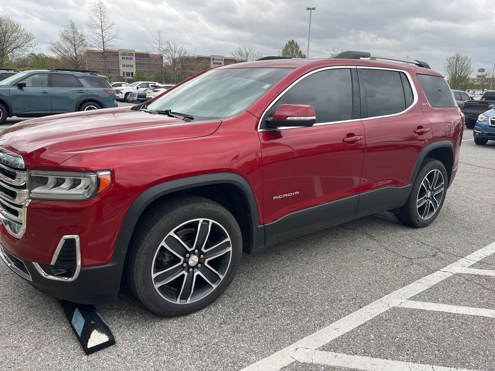 2021 GMC Acadia SLT