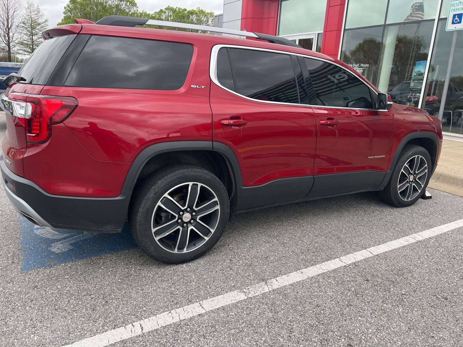 2021 GMC Acadia SLT