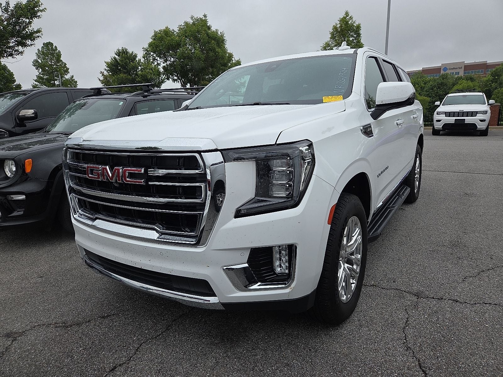 2022 GMC Yukon SLT