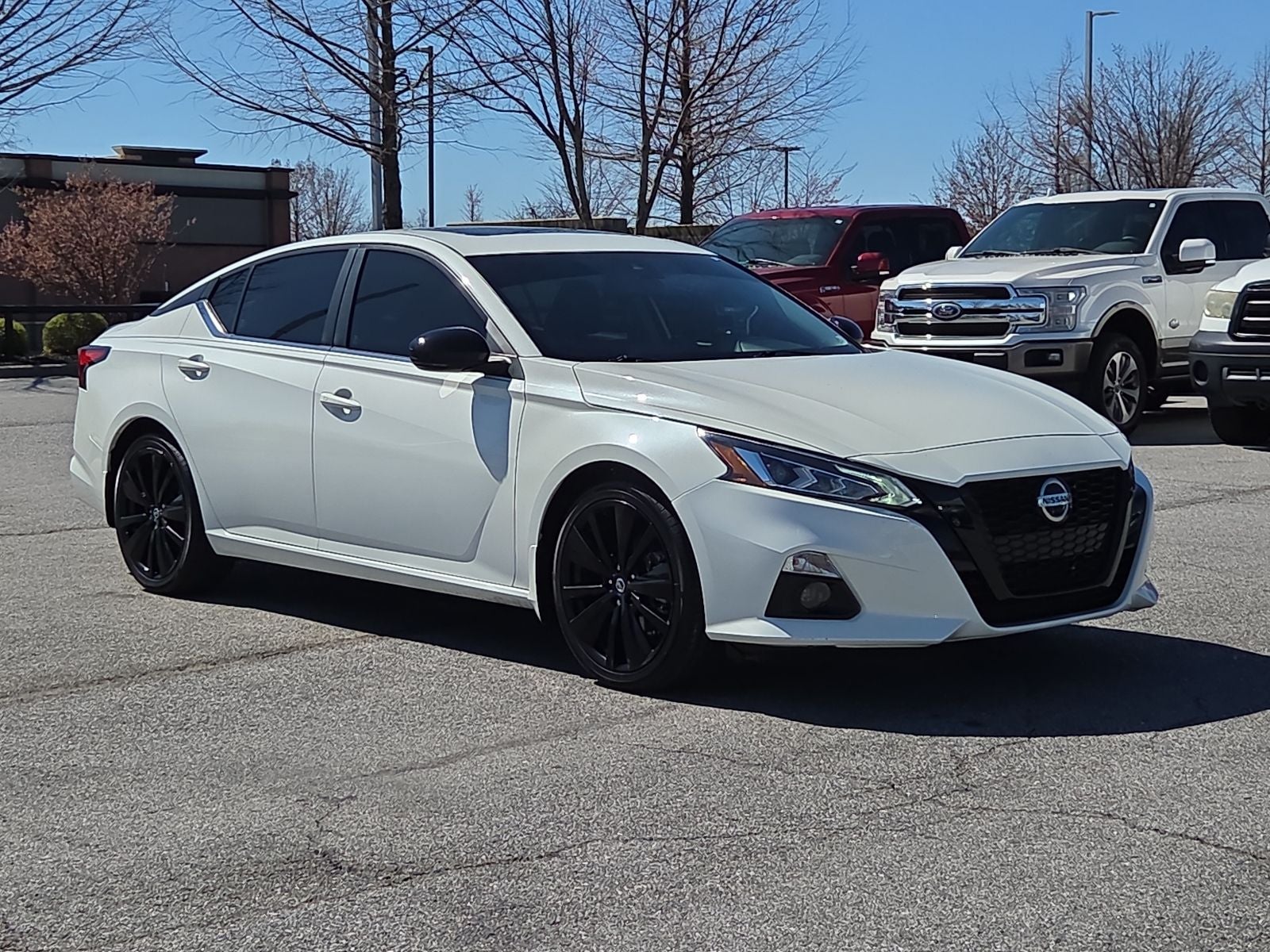 2022 Nissan Altima 2.5 SR