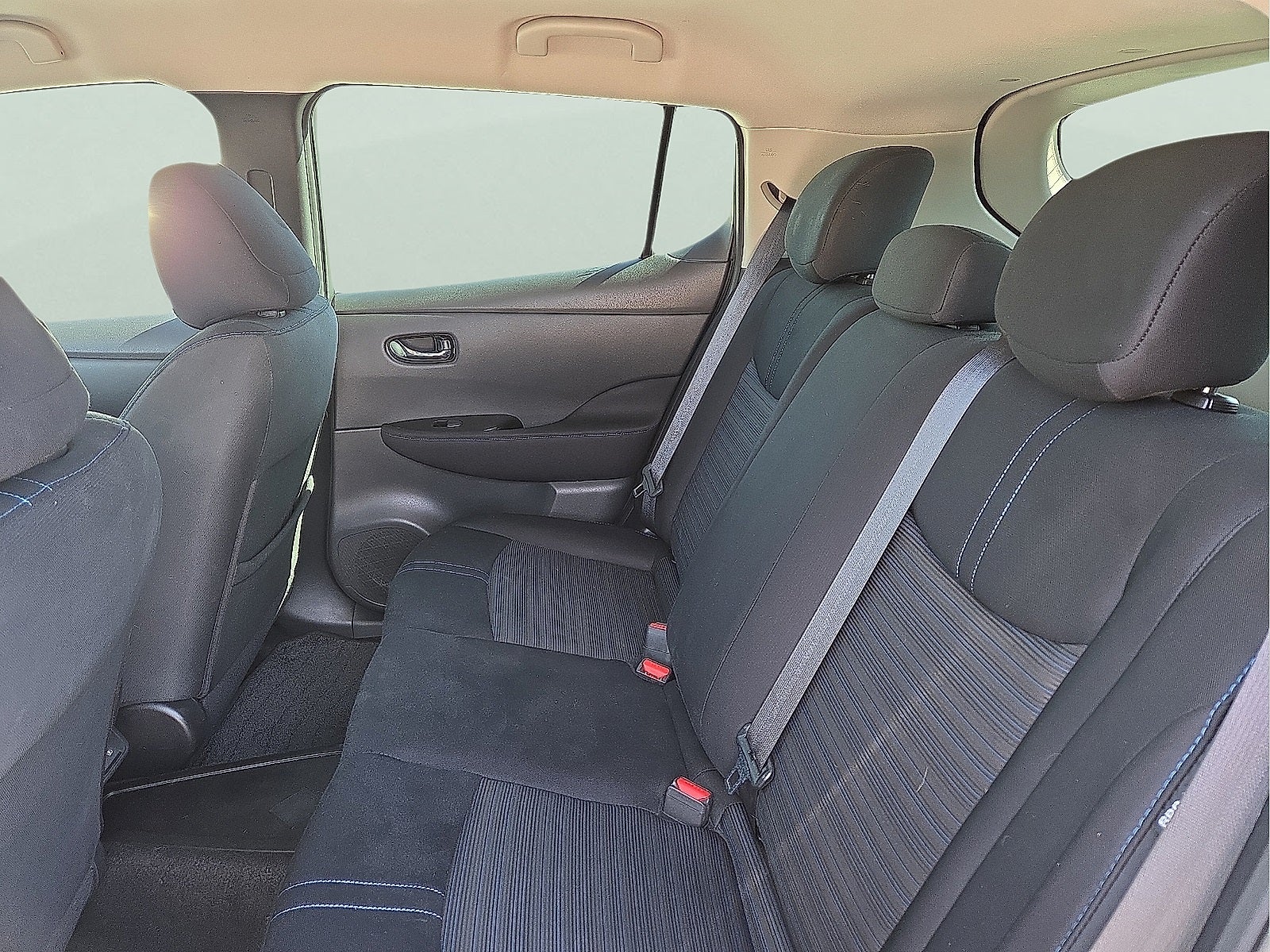 2022 Nissan Leaf SV Plus