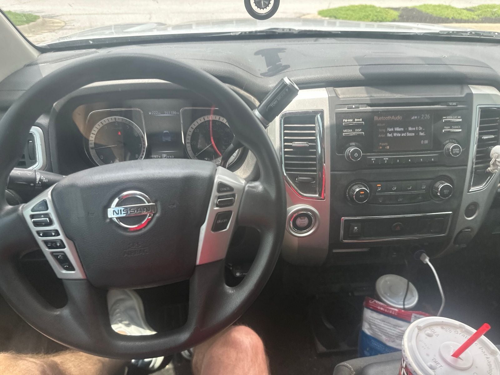 2017 Nissan Titan SV