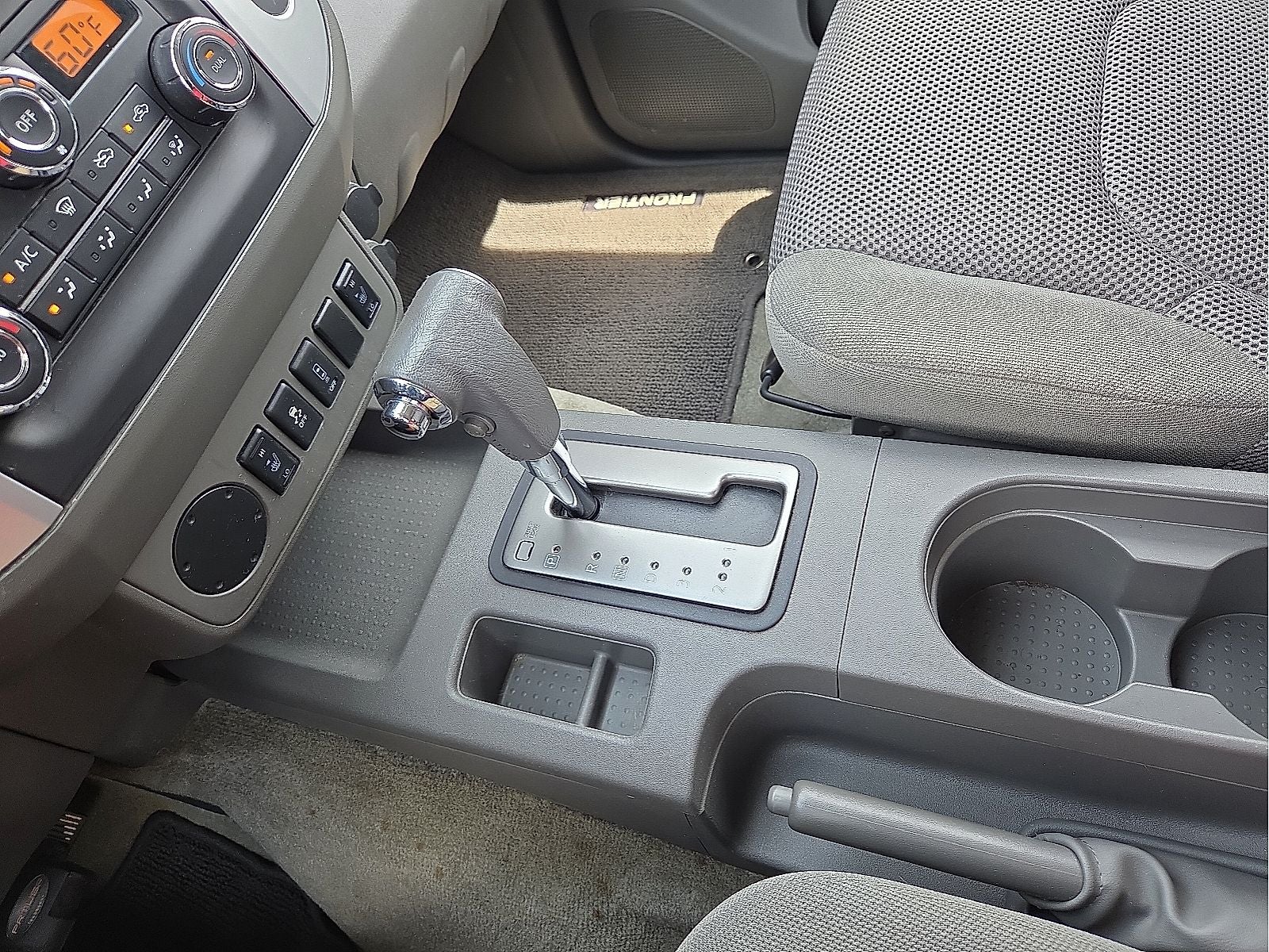 2016 Nissan Frontier SV