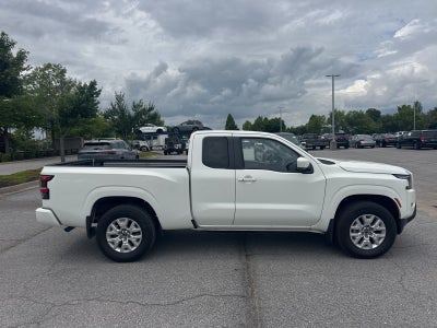 2024 Nissan Frontier SV