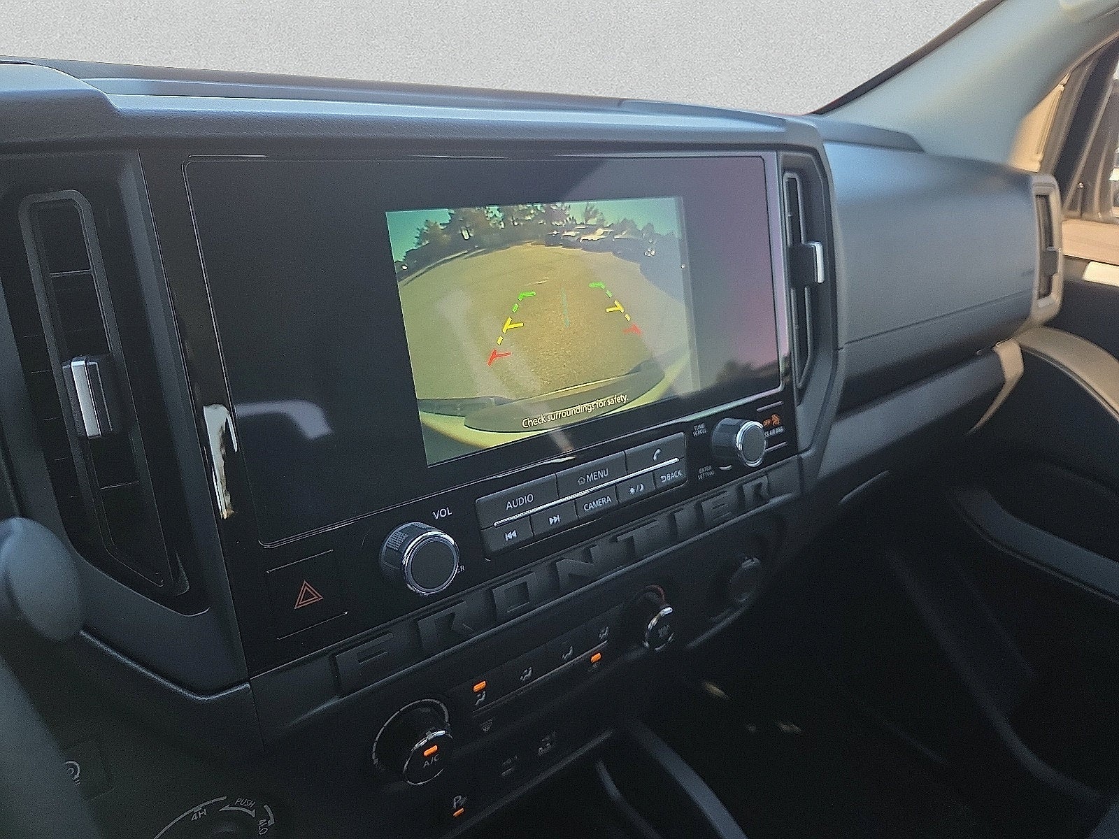 2025 Nissan Frontier S