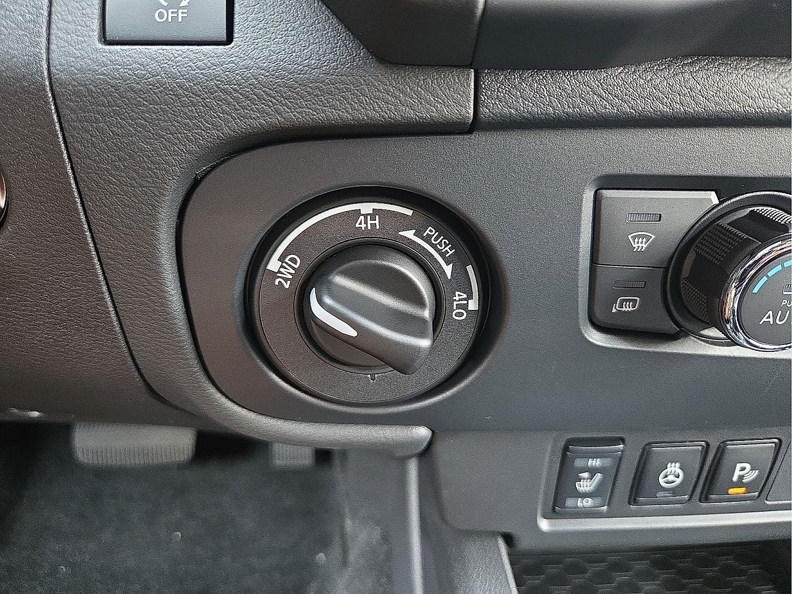 2026 Nissan Frontier Crew Cab SV
