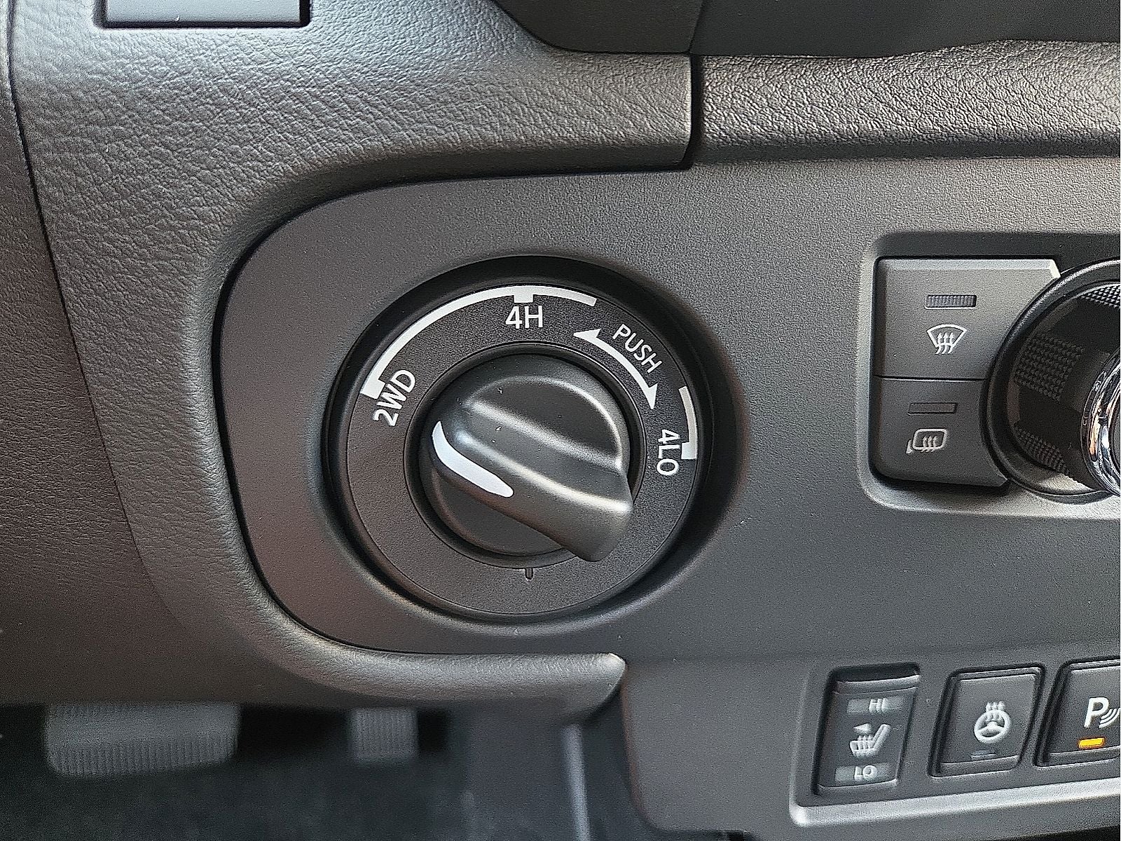 2026 Nissan Frontier Crew Cab SV
