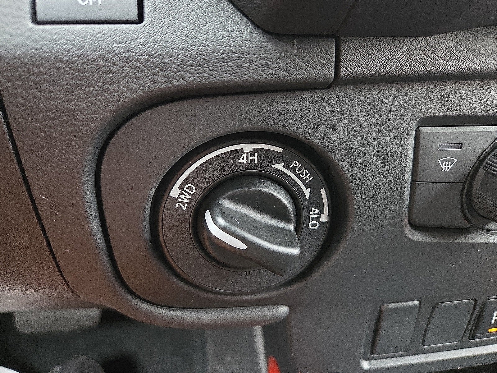 2025 Nissan Frontier Crew Cab PRO-4X®